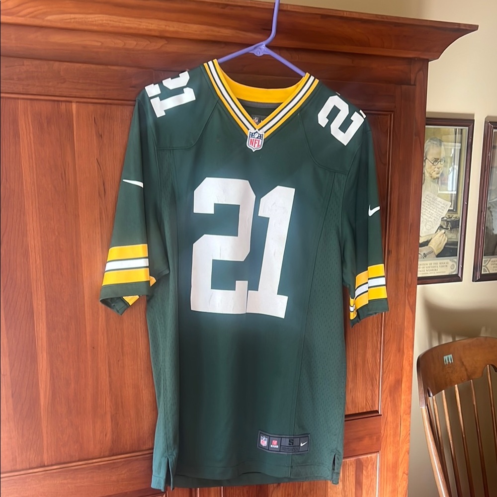 NFL Green and Yellow Short Sleeve Tee